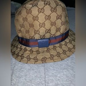 GUCCI bucket hat